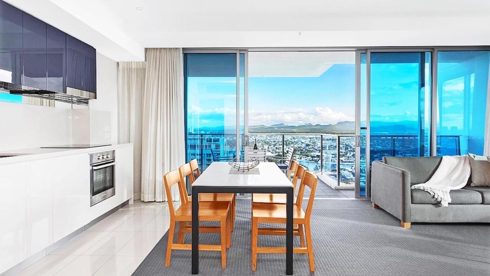 H Luxury Residence Apartments - Holiday Paradise Gold Coast Room photo