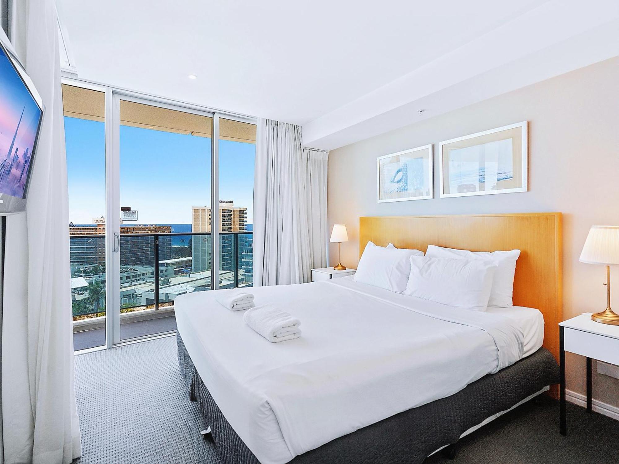 H Luxury Residence Apartments - Holiday Paradise Gold Coast Room photo